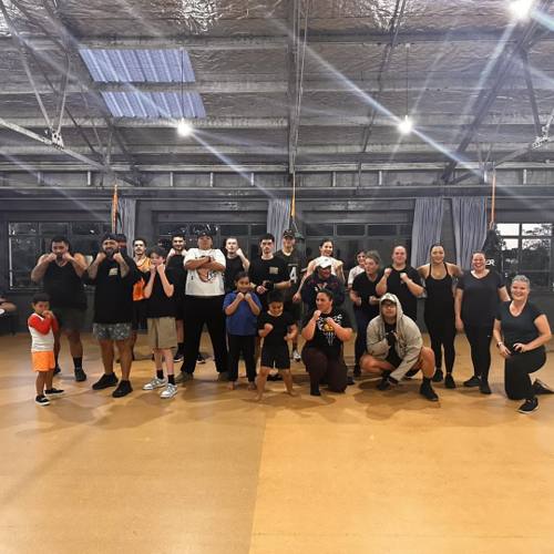 The whole Whakatāne Boxing class together at the end of a session